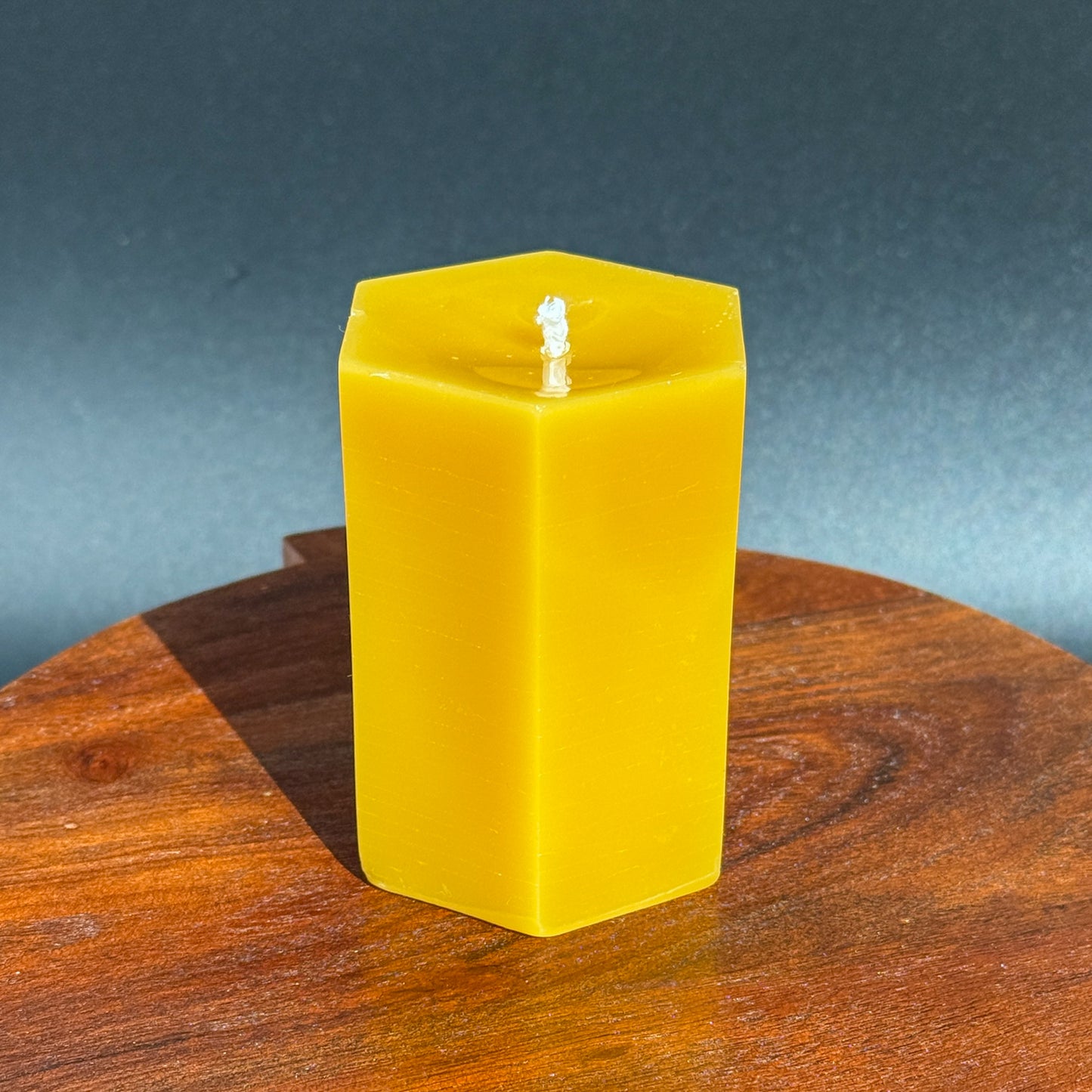 Beeswax pillar, hexagon - small